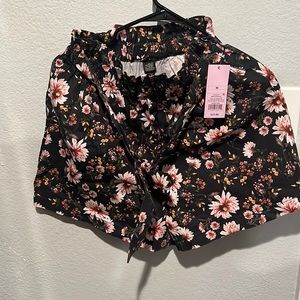 Wild fable flower shorts with non removable belt tie in the front. NWT.
